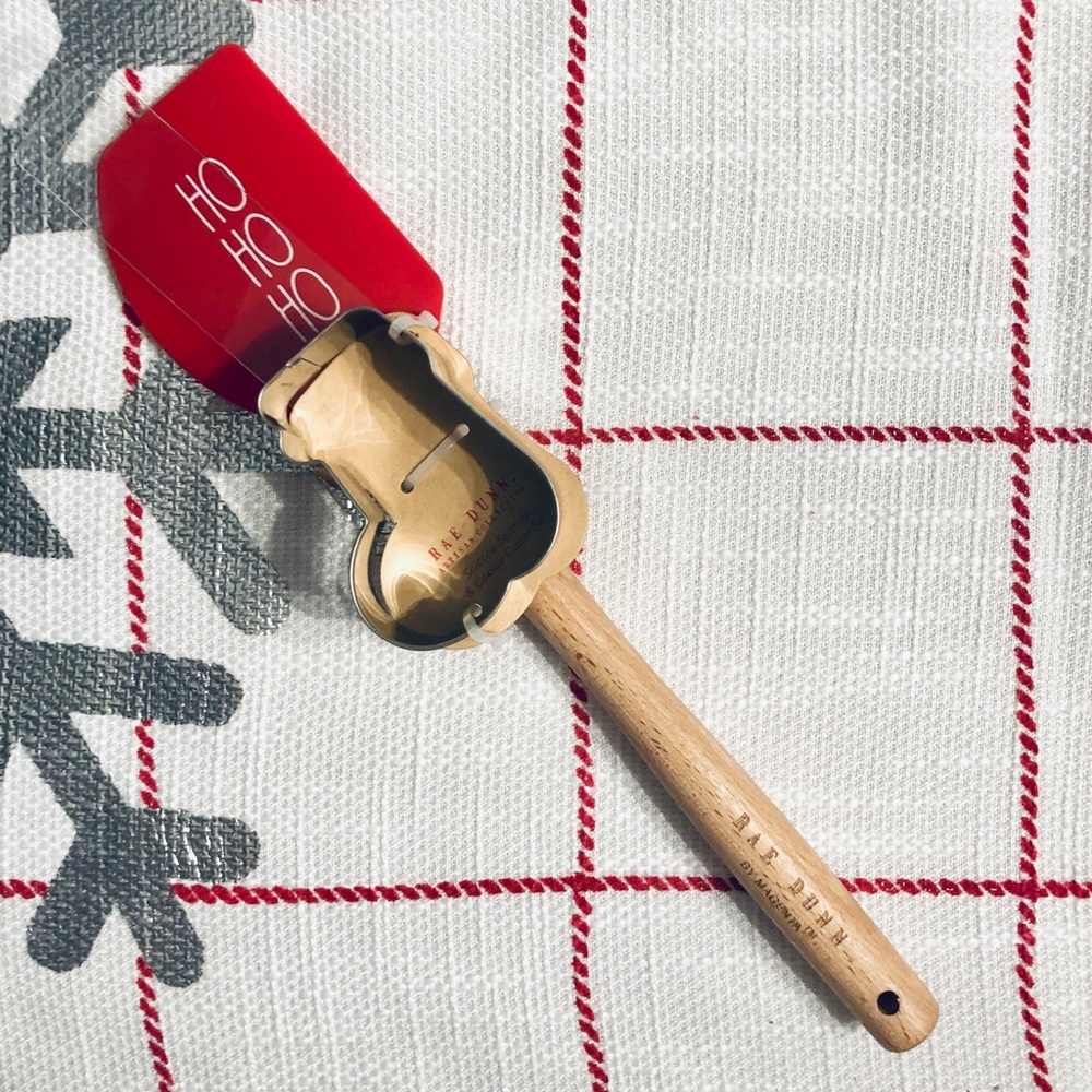 Rae Dunn Spatula & Cookie Cutter Set